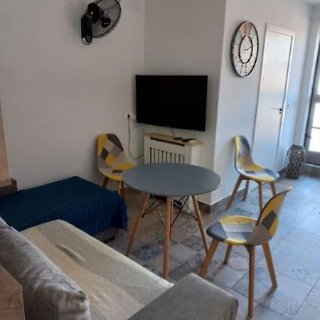 Loft En Patio De Casa Tipica De Pueblo Apartment Villafranca de Cordoba Luaran gambar