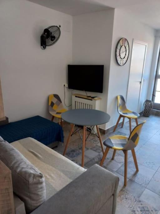 Loft En Patio De Casa Tipica De Pueblo Apartment Villafranca de Cordoba Luaran gambar